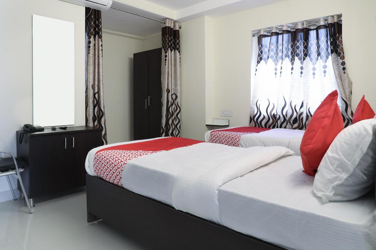 Oyo Way Inn Kondapur  Buitenkant foto