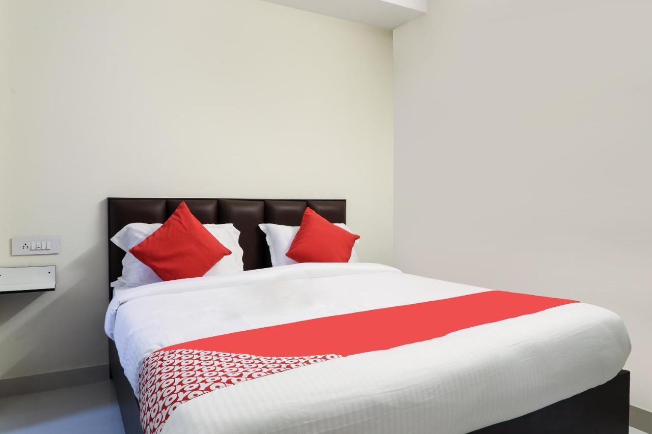 Oyo Way Inn Kondapur  Buitenkant foto