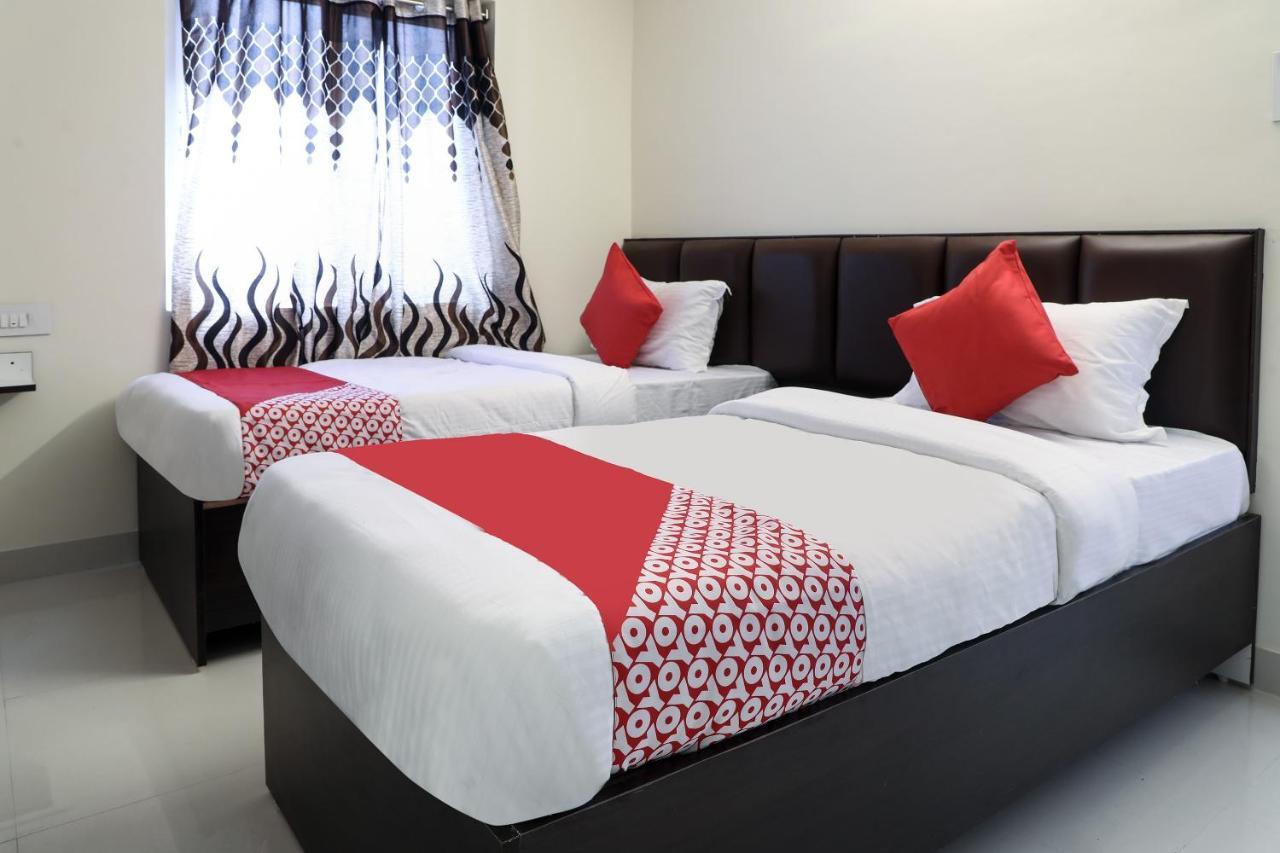 Oyo Way Inn Kondapur  Buitenkant foto